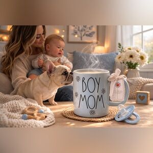 ✨💙 Rae Dunn “BOY MOM” Mug – Adorable Baby Blue Daisy Design 💙✨